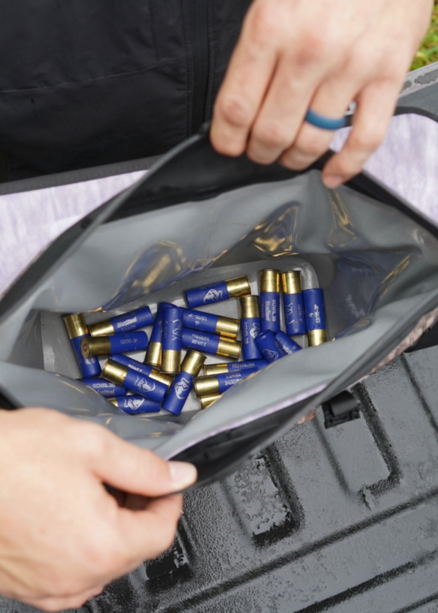 Mossy Oak - Auto-Sealing, Waterproof, Floating, Scent Proof Day-Pack Cooler