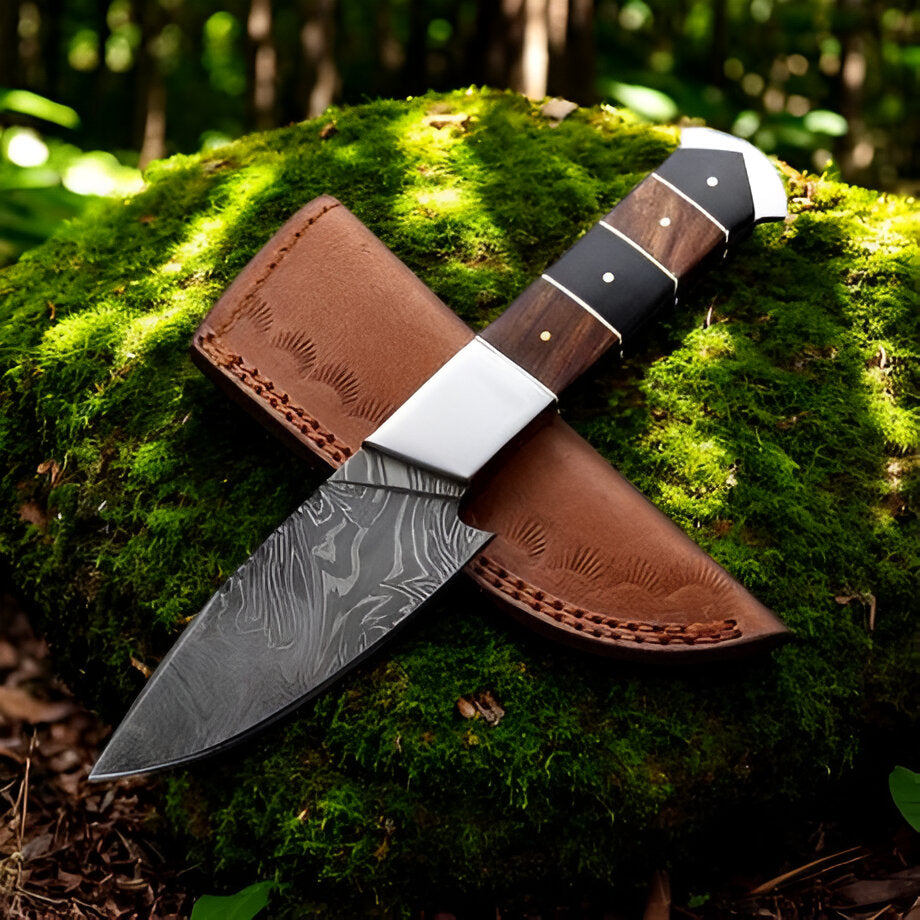 Firestorm Damascus Steel Skin Knife – 8" Rosewood & Buffalo Horn Handle with Leather Sheath