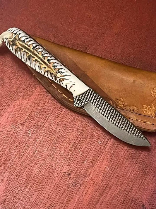 Handmade Buckaroo Belt Knife – 8” Rasp Steel Blade with Epoxy Pine Cone Handle & Western Leather Sheath