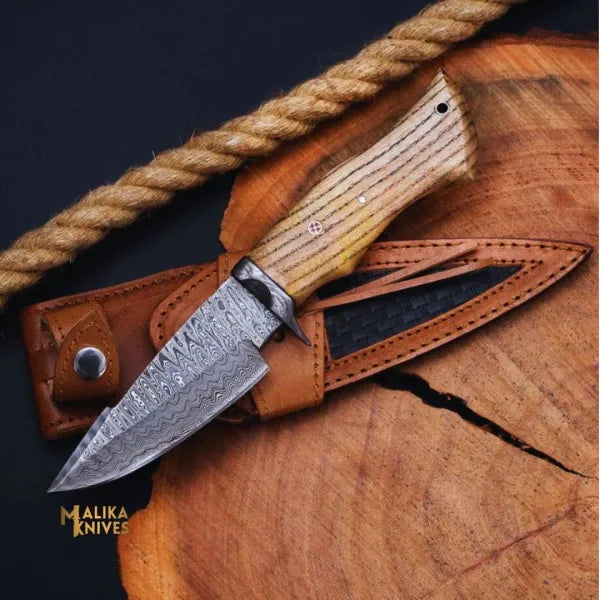 Twist Pattern Damascus Steel Hunting Knife: Walnut wood Handle & Custom sheath-0345
