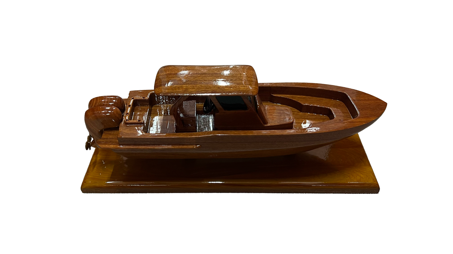 Scout 330 Mahogany Wood Desktop Model