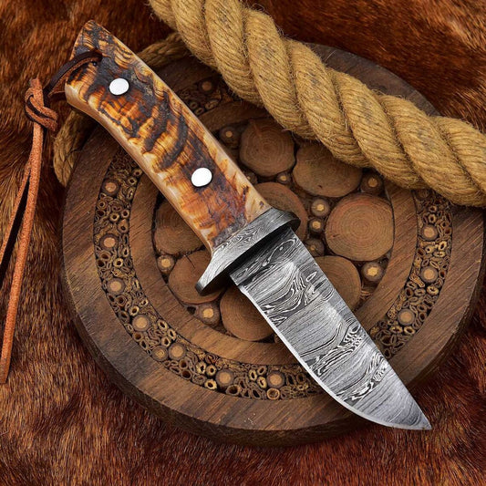 Custom Handmade Damascus Skinning Knife with Sheep Horn Handle, 7.75-inch