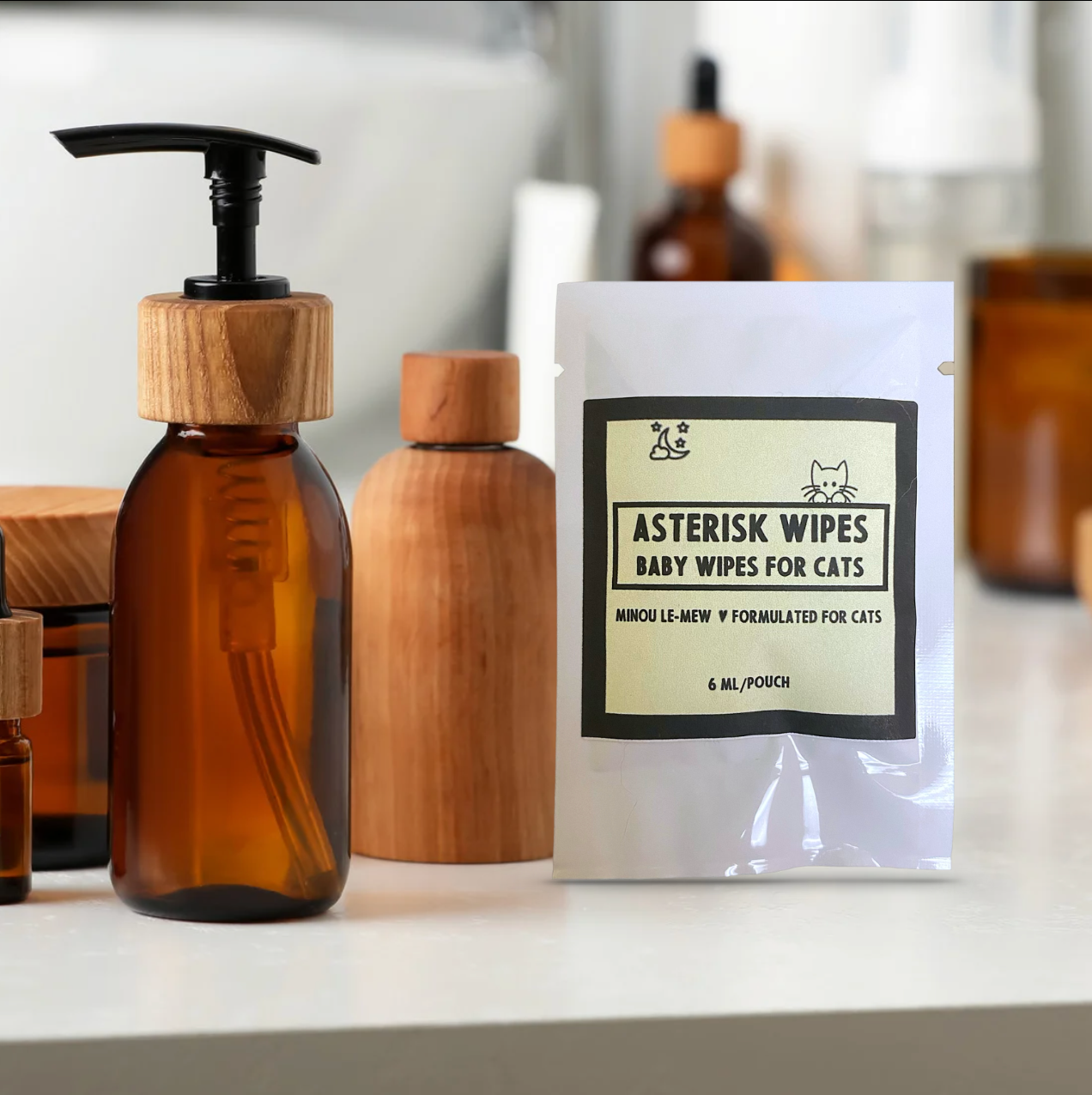 Asterisk Wipes | Botanical Cat Hygiene Wipes for Gentle Grooming by Minou Le-Mew