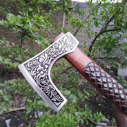 Traditional Viking Skeggøx Bearded Axe – Etched Steel Blade with Sculpted Wood Shaft